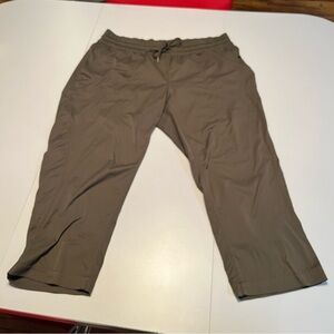 THE NORTH FACE womens Women's
Aphrodite Motion Capri Pants